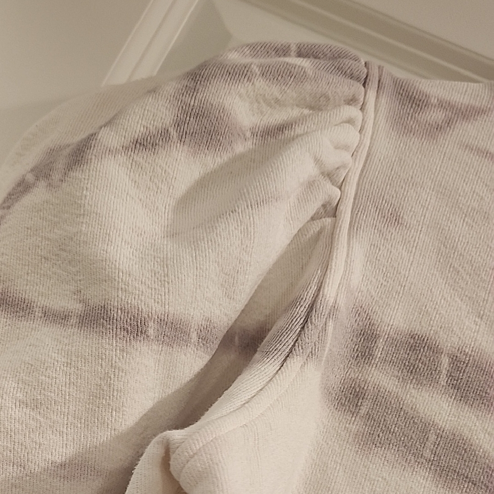 Ulla Johnson Purple Tie-Dye Puff Sleeve Sweatshirt- Orchid Tie Dye. - Picture 4 of 5